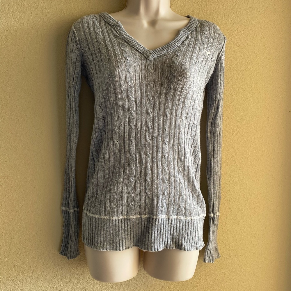 Lightweight Grey V Neck Cable Sweater
